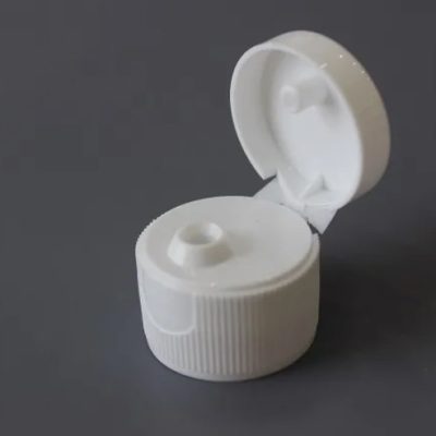 Крышки флип топ для бытовой химии: защита от протечек и удобство дозировки
