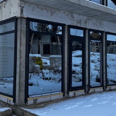 Остекление террас и веранд под ключ: как превратить летнюю пристройку в круглогодичное пространство